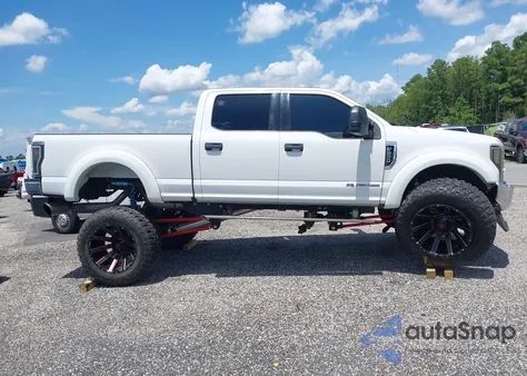 2017 Ford F-250 Xlt z USA, uszkodzony, nr VIN 1FT7W2BT9HEF19465